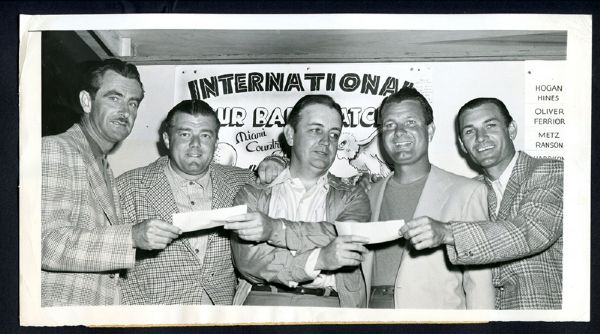Lloyd Mangrum, Lawson Little, Frank Kelly, Jimmy Demaret, and Ben Hogan (as a team-L to R) - Wire Photo  3/10/47   