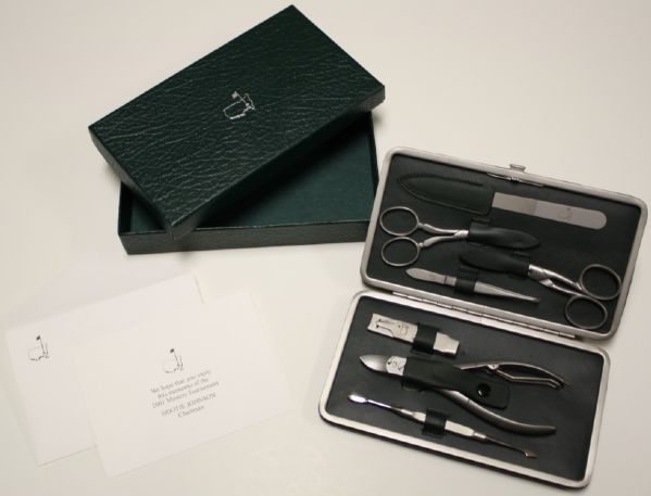 2001 Masters Tournament Gift - Peronal Grooming Kit with Card (with Original Box)