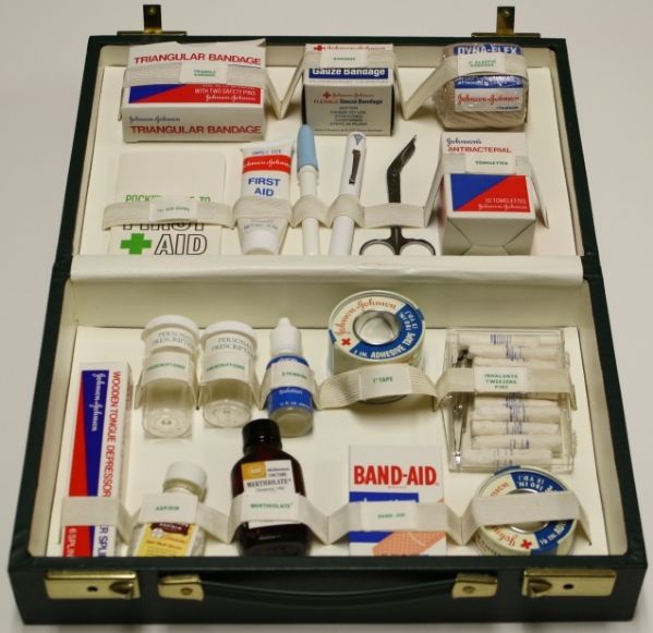 1975 Masters Tournament Gift - Complete First Aid Kit with Card 