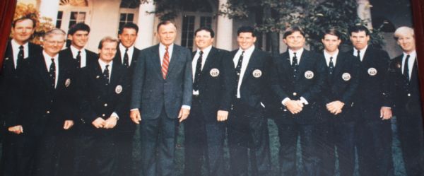 2000 Walker Cup Team Photo with President - Includes Card from President