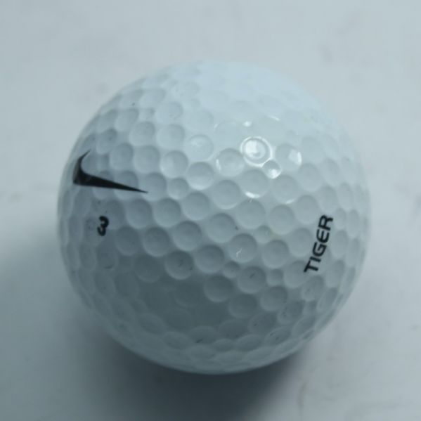 2004 Upper Deck Tiger Woods Personal Golf Ball