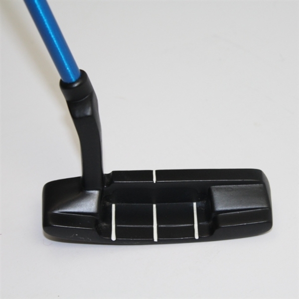 Tour Model 506 'White House' Putter with Two White House Logo Golf Balls