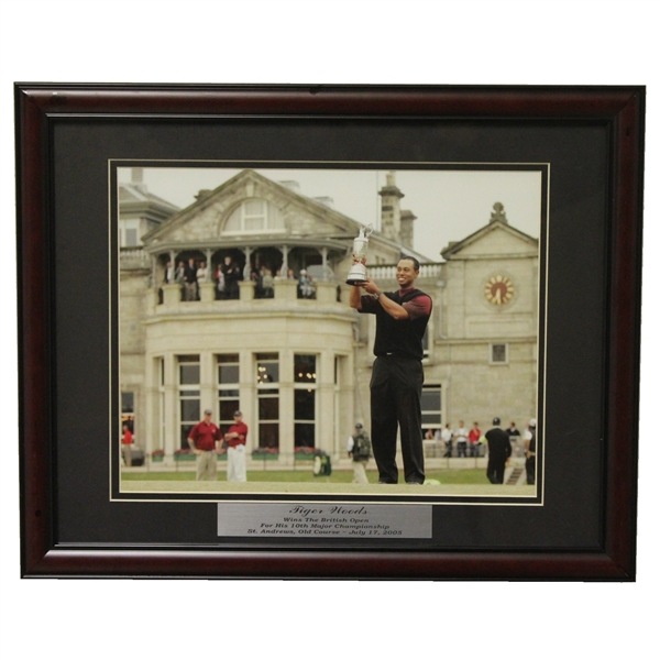 Tiger Woods' 10th Major at St. Andrews for 2005 British Open Photo - Framed