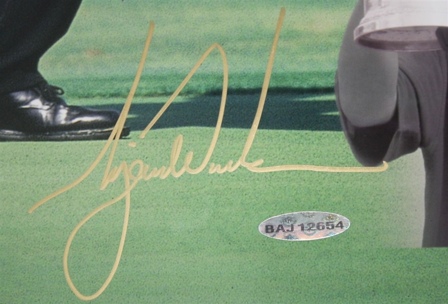 Tiger Woods Upper Deck Authenticated 16x20 Autographed Photo BAJ #12654