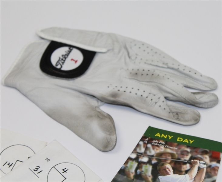 Tiger Woods' Issued Items For 2005 Buick Invitational@Torrey Pines 