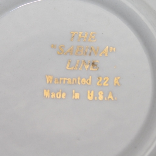 Vintage Undated Masters Ash Tray with 22 Karat Gold Rim