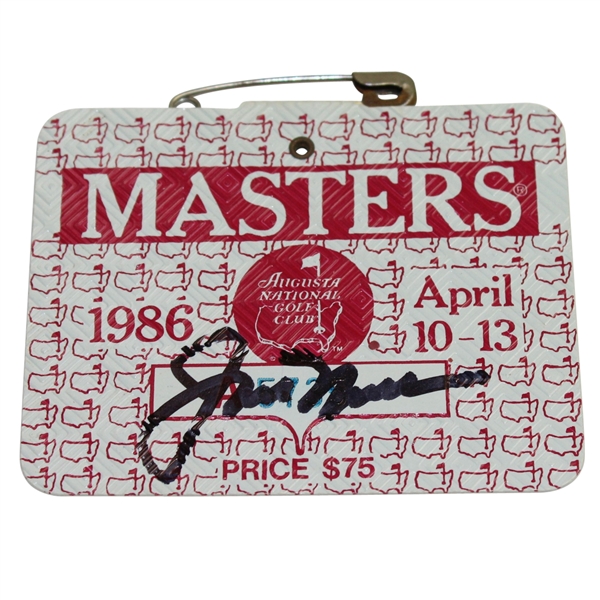 Jack Nicklaus Signed 1986 Masters Badge #A5735 JSA ALOA