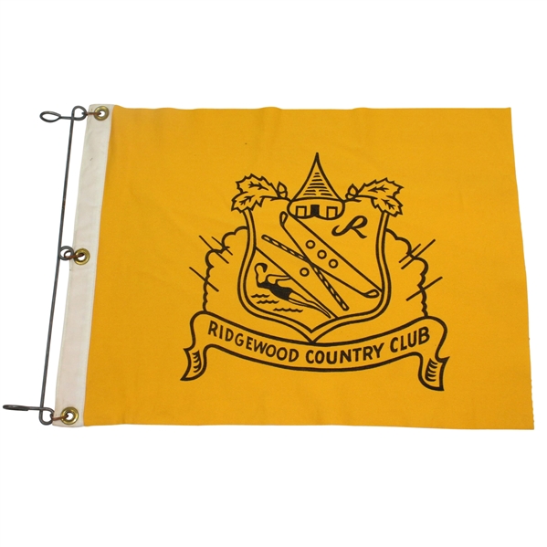 Vintage Ridgewood CC (Paramus, NJ) Silkscreened Gold & Black Course Used Flag