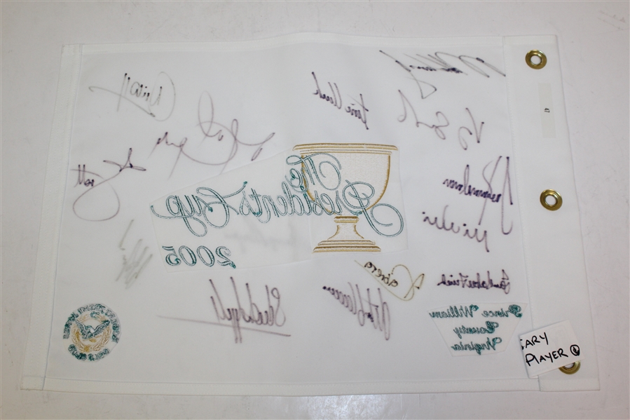 International Team Signed 2005 President's Cup White Embroidered Flag JSA ALOA