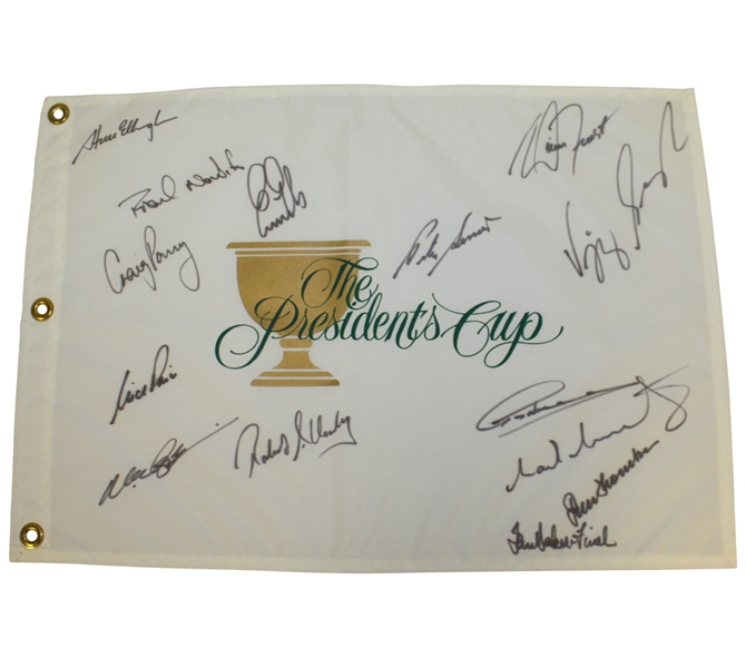 International Team Signed President's Cup Flag with Peter Thomson Captain - 1996 JSA ALOA