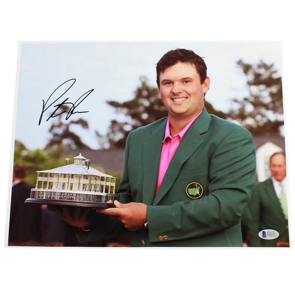 Patrick Reed Signed 2018 Masters Trophy Photo in Green Jacket BECKETT #E66231