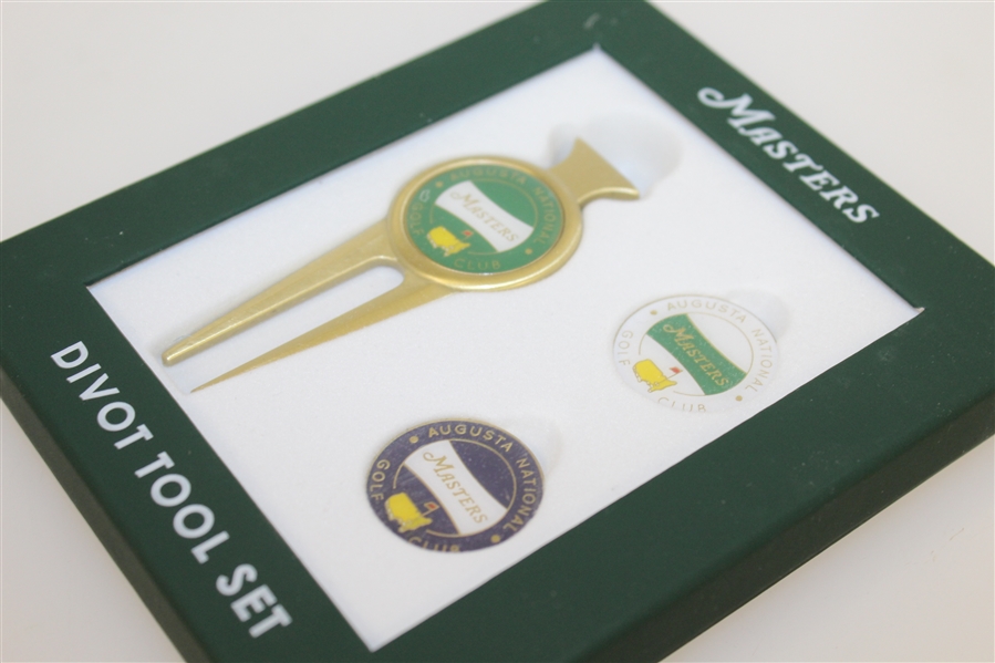 Masters Divot Tool Set w/ Two Ball Markers