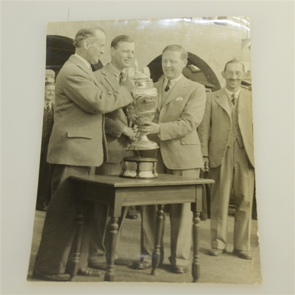 Alex Kyle 1939 British Am. Champ Signed Cut with Trophy Presentation Photo JSA ALOA