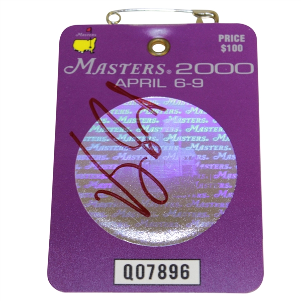 Vijay Singh Signed 2000 Masters Series Badge #Q07896 JSA #DD17220