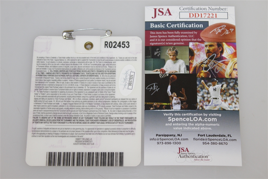 Bubba Watson Signed 2014 Masters Badge #R02453 JSA #DD17221