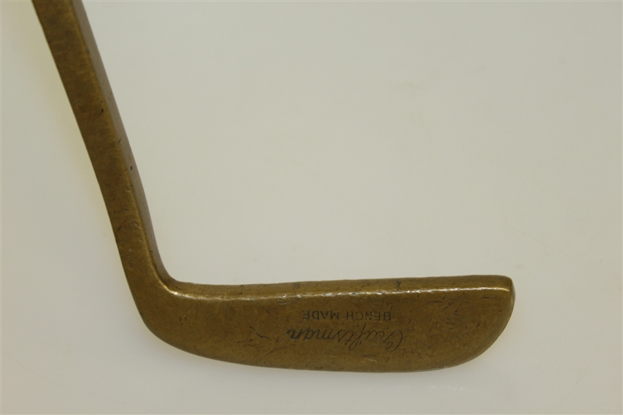 MacGregor Craftsman 'Bench Made' Putter with Square Line-Rite Thumb Groove Grip