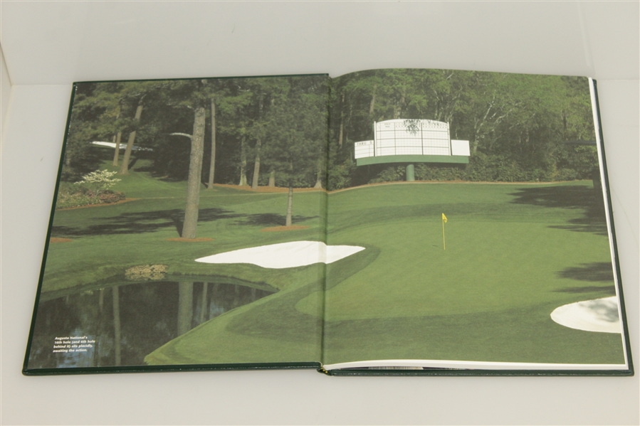 2001 Masters Tournament Annual Book - Tiger Woods Victory