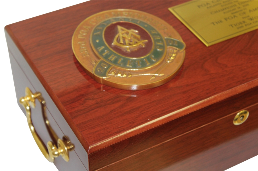 Tiger Woods' 2000 PGA Championship-Champions Dinner Gift Humidor w/ Thank You Card - Seldom Seen