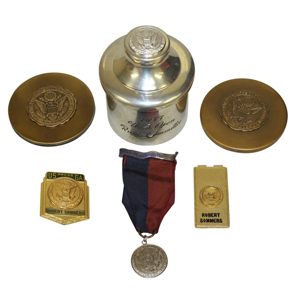 USGA Lot - Assorted Badges & Paper Weights Bearing The USGA Seal