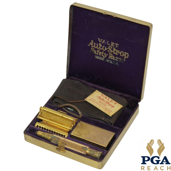 Gold Tone Metal Valet 'AutoStrop' Safety Razor Hole In One Award w/ Case & Accouterments - Engraved 'R. H. M. Hole In One'