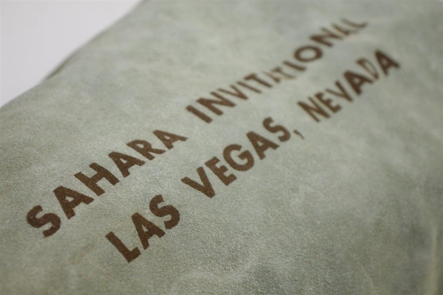 Sahara Invitational (Las Vegas) Lt. Blue Suede Golf Ball Shag Bag with Leather Cinch