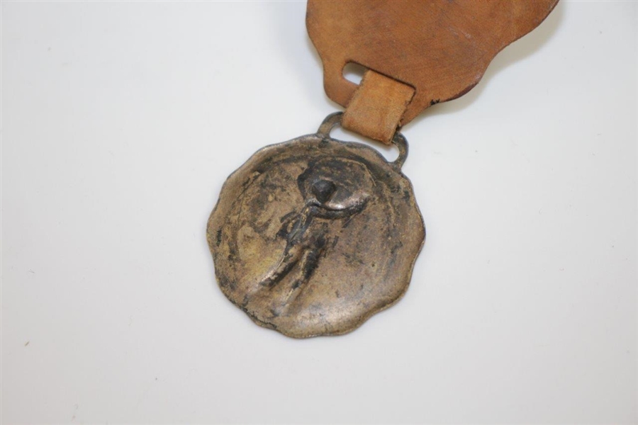 White Mountains New Hampshire Watch Fob with Unmarked Pre-Swing Golfer & Flag Medal 