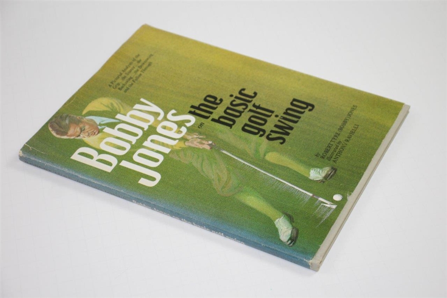 'Bobby Jones on the Basic Swing' First Edition 1969 Book - Illustrations by Anthony Ravielli