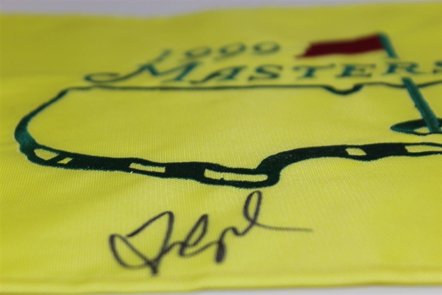 Fred Couples Signed 1999 Masters Embroidered Flag JSA #P94950