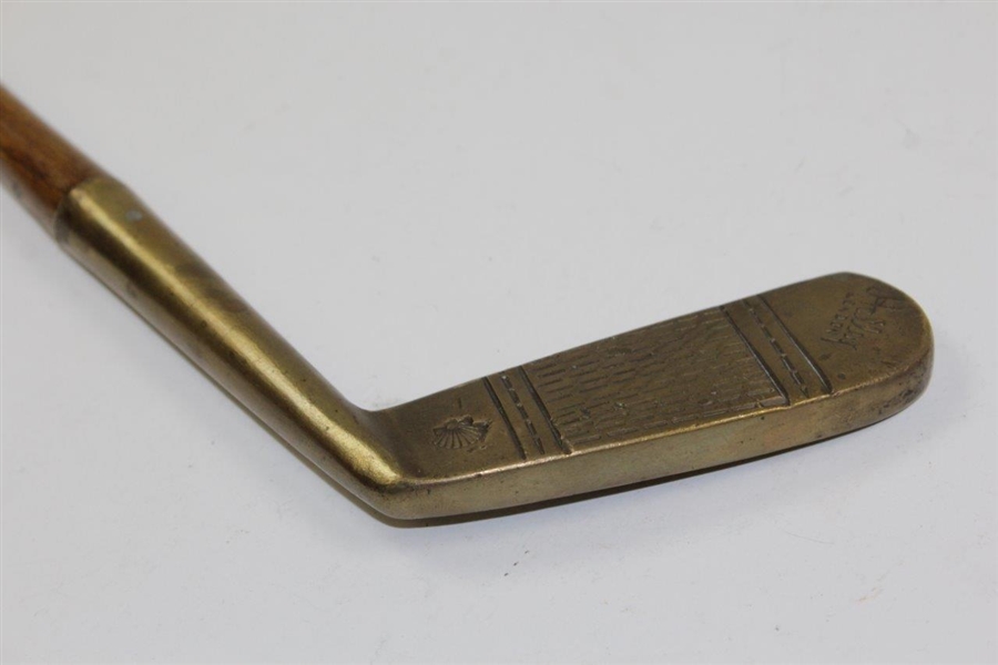 Halley of London Shell Stamped Putter