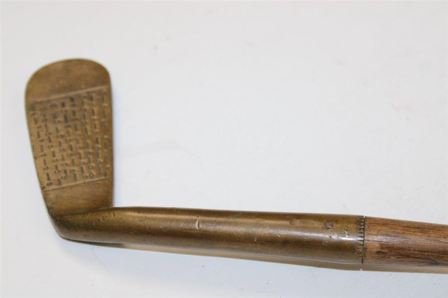 MacGregor Dayton Accurate 52 Brass Hickory Putter with Shaft Stamp