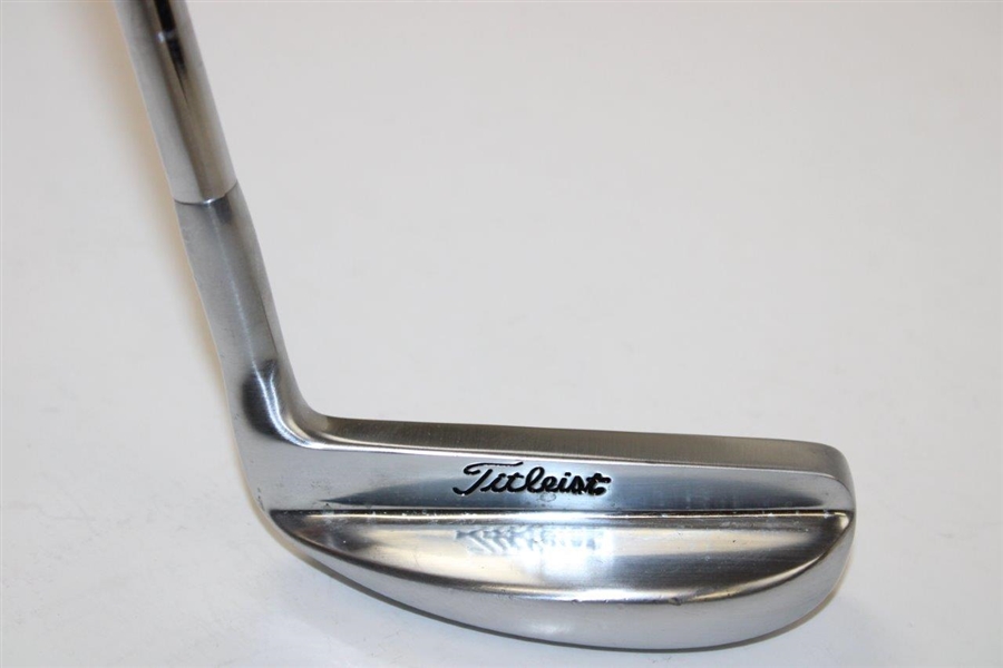 Titleist Tour Model Heel Shafted Offset Putter with Titleist Headcover