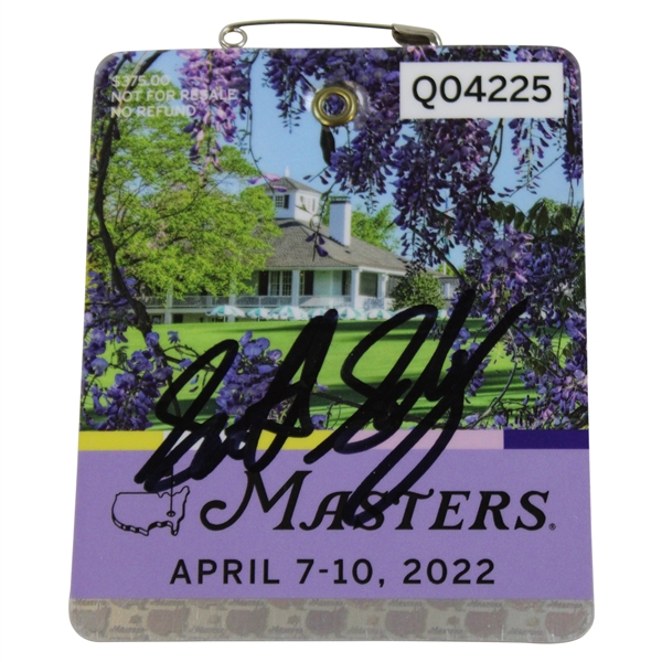 Scottie Scheffler Signed 2022 Masters SERIES Badge #Q04225 JSA ALOA