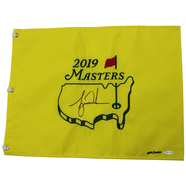 Tiger Woods Signed 2019 Masters Embroidered Flag Upper Deck 699/1000