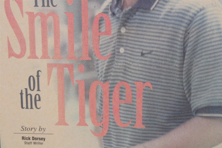Tiger Woods Signed Masters '98 'The Smile of the Tiger' Matted News Page JSA #XX64776