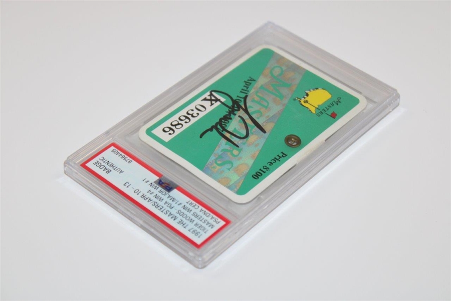 Tiger Woods Signed 1997 Masters Tournament Series Badge #X03686 PSA Encapsulated #87564405