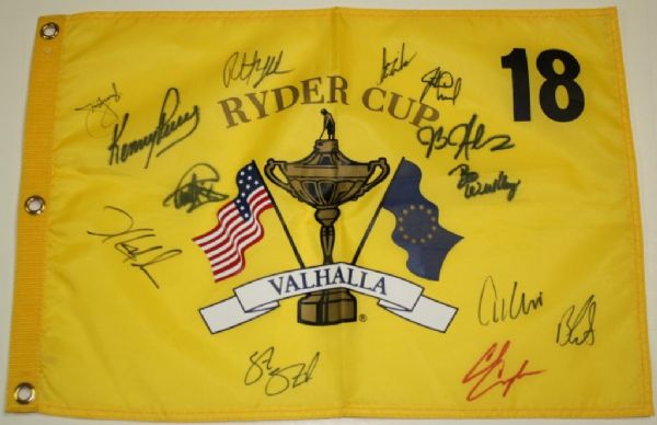 Complete (13) Team Autographed 2008 USA Victorious Ryder Cup Flag