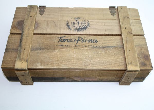 Toney Penna Wooden Ball Box with 4 Leather Ball Bags and Two Toney Penna Golfballs