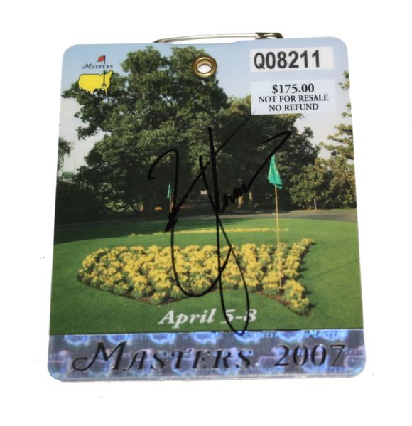 2007 Masters Badge Signed by Zach Johnson