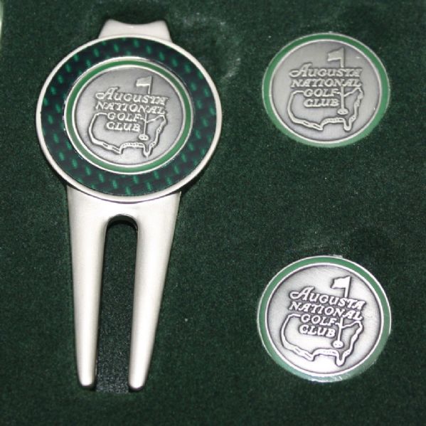 Augusta National Golf Club Members Divot Tool with Two Extra ANGC Metal Ballmarkers
