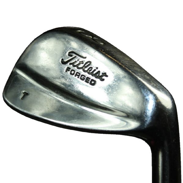 Tiger Woods Personal Set of Titleist Forged Irons (2 thru PW) - 1999 Season