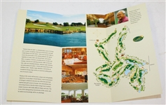 Victoria Clube de Golfe Publicity Pamphlet Signed by Arnold Palmer JSA ALOA