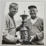 Jack Nicklaus Original 1961 US Amateur Trophy Shot Wire Photo - 9/17/1961