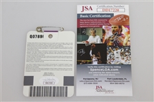 Vijay Singh Signed 2000 Masters Series Badge #Q07896 JSA #DD17220