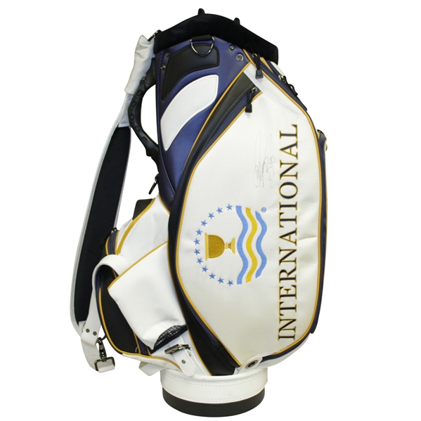 Greg Norman's Personal 2009 Presidents Cup Bag Signed by International Team JSA ALOA