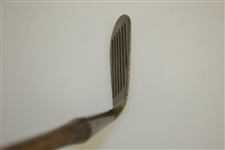 MacGregor Dayton Accurate Radite 10-R Bakspin Mashie with Shaft Stamp
