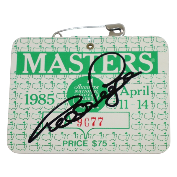 Bernhard Langer Signed 1985 Masters Tournament Series Badge #A-9077 JSA #AA40902