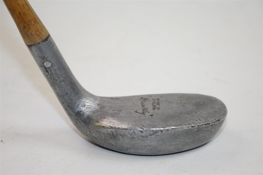 Huntly Vintage Putter with US Patent Thumb Groove Grip - Made in England
