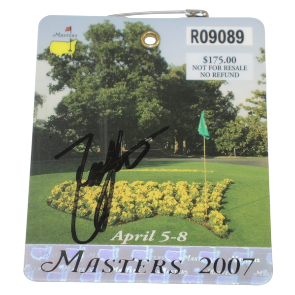 Zach Johnson Signed 2007 Masters Series Badge #R09089 JSA #Q05606
