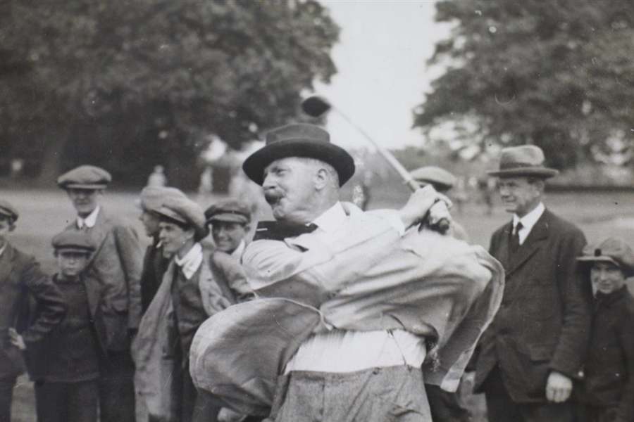 Ted Ray 'Golfing Star at Oxhey' Daily Mirror Photograph - Victor Forbin Collection