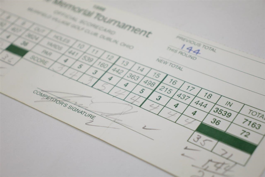 Tiger Woods Signed 1998 Memorial Tournament Used Official Scorecard PSA/DNA #H50300